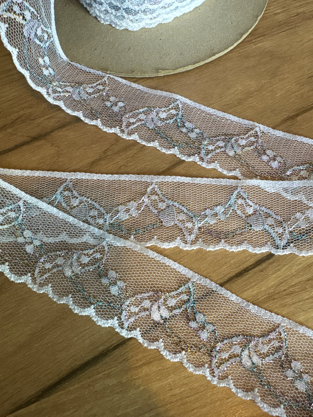 Ivory lace with metallic thread detail, 30mm wide