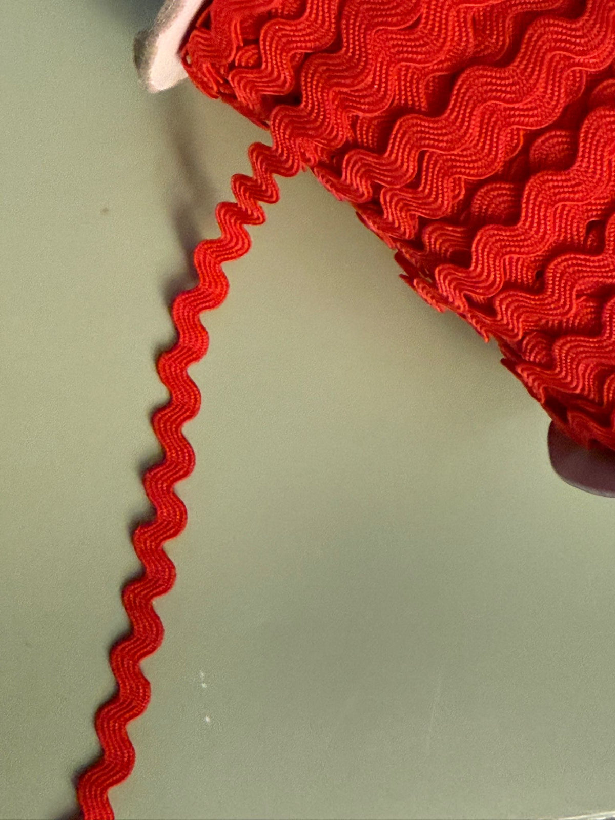 Red ric rac trim, 4mm wide