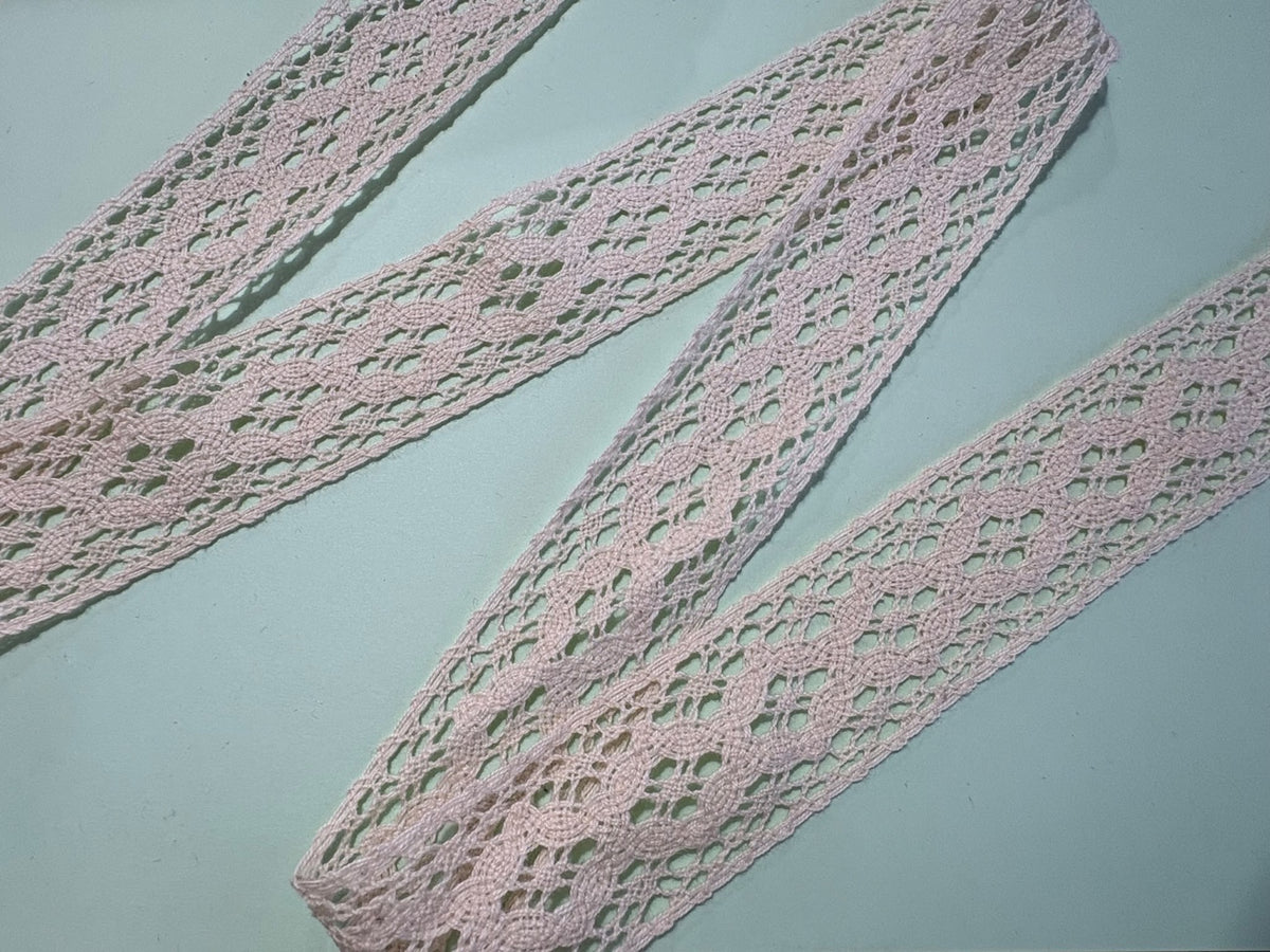 Cream cotton crochet lace, 40mm wide